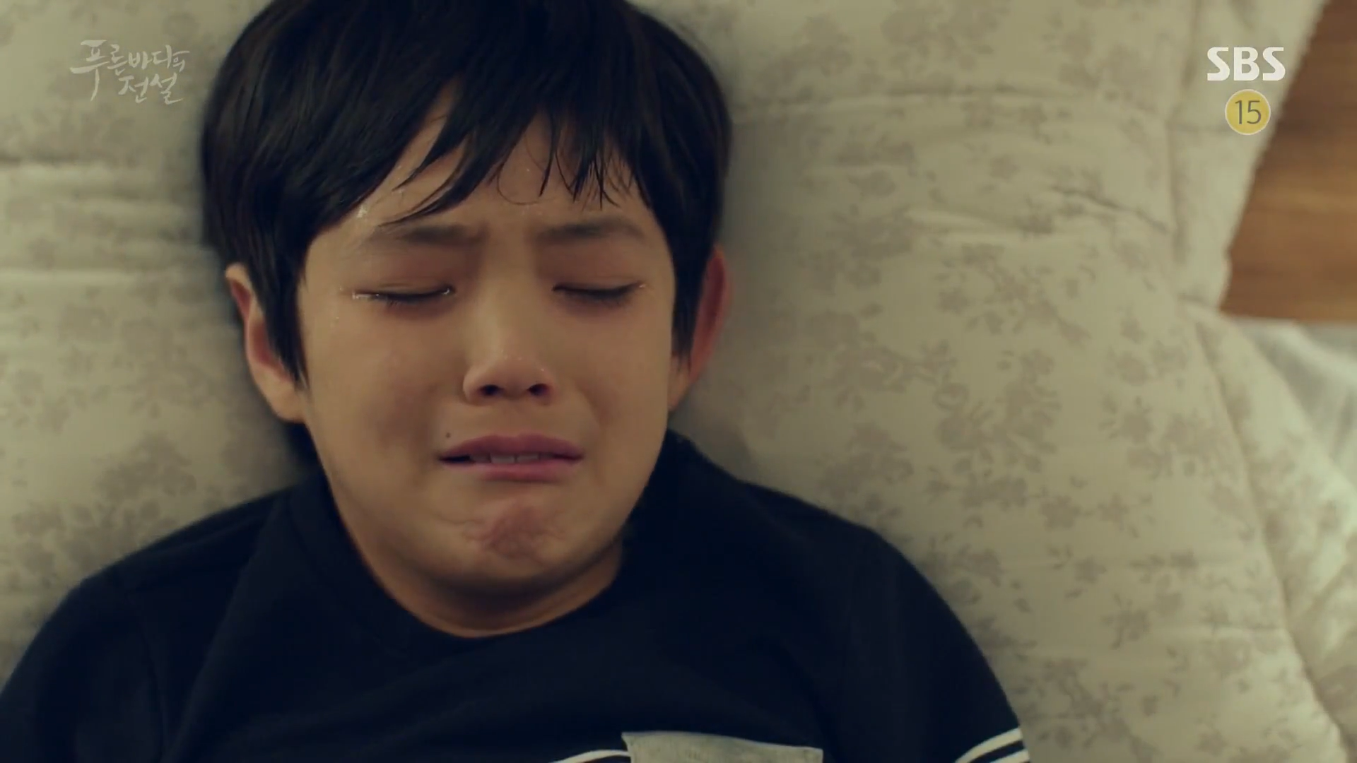 Young Joon Jae crying when he's hurt 